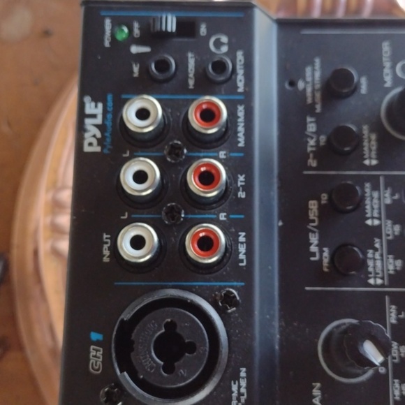 Pyle Audio Mixer with Multiple Inputs NWOT - Picture 3 of 4